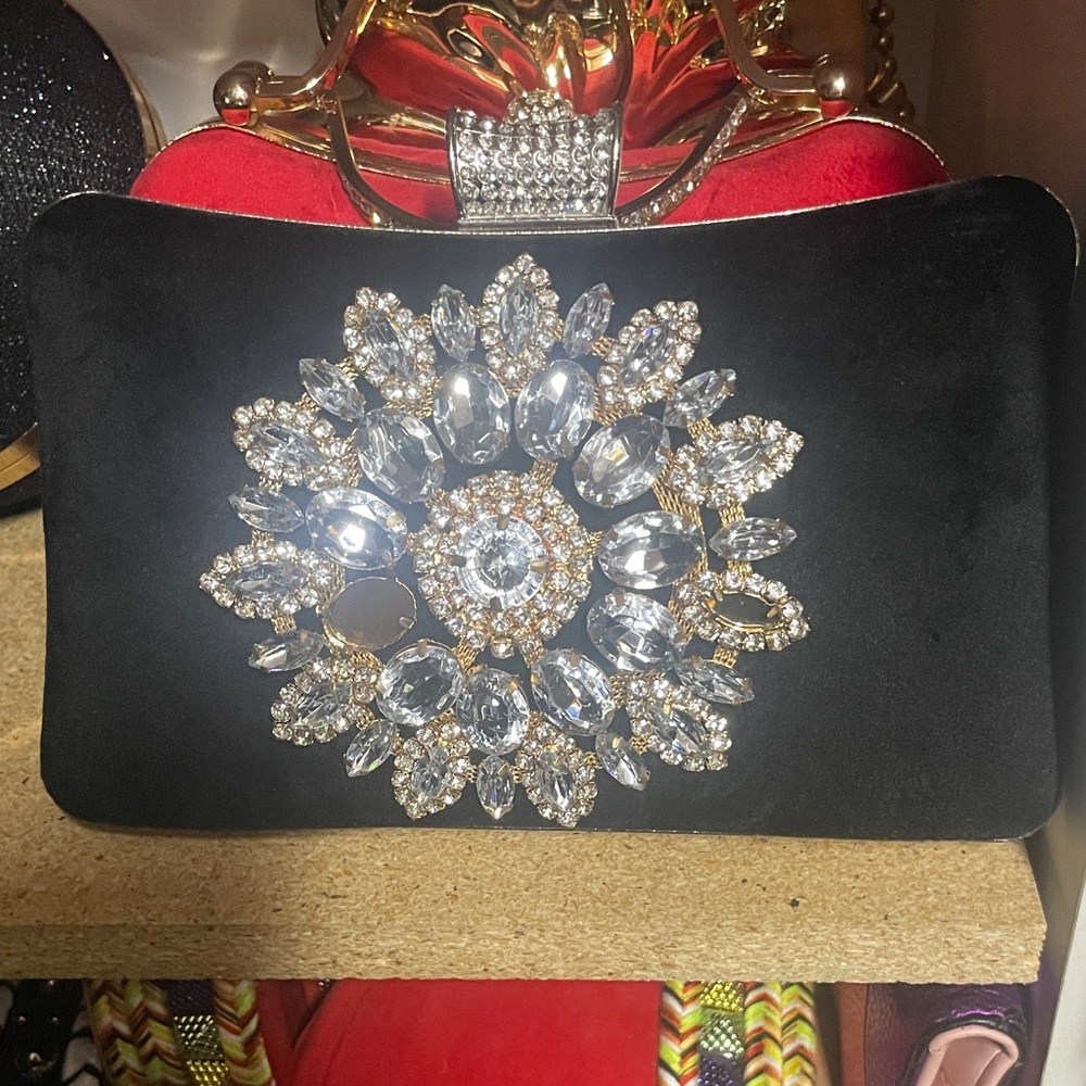 Elegant Black Clutch with Crystal Embellishments